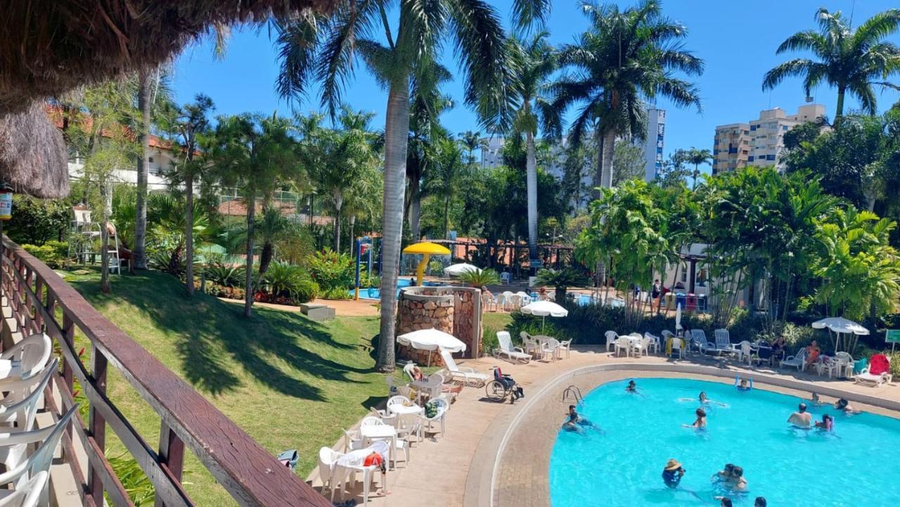 Apartamento Luxo Hot Springs Caldas Novas Tay Appartement Buitenkant foto