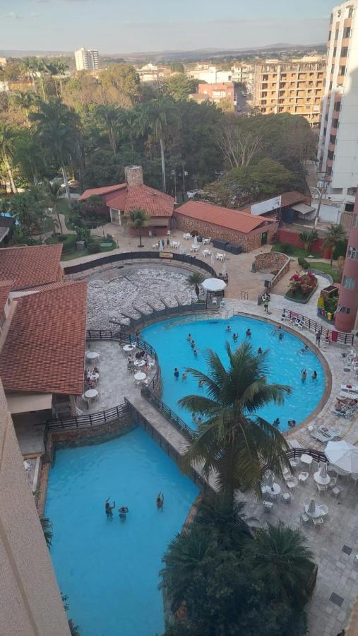 Apartamento Luxo Hot Springs Caldas Novas Tay Appartement Buitenkant foto